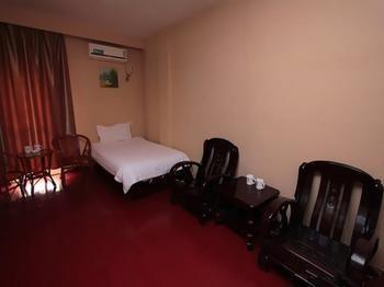 Jinzuan 100 Holiday Hotel Qufu Buitenkant foto